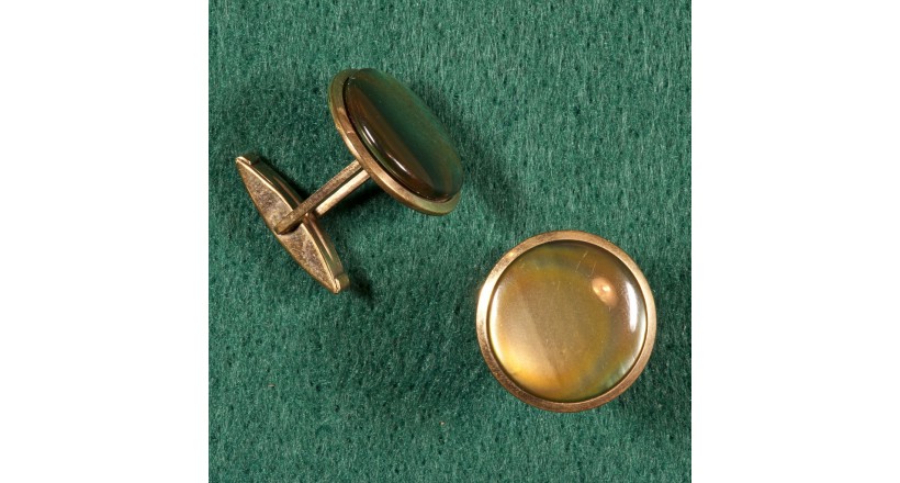 Cufflinks